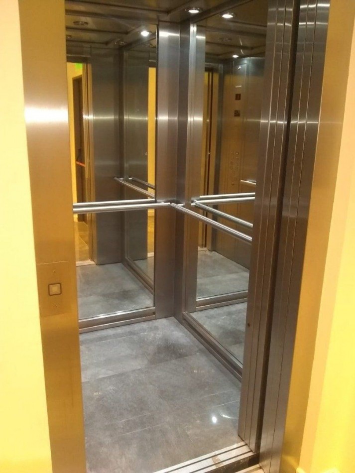 Semipiso de 3 amb. con cochera .Zona Guemes a Estrenar!!! terraza propia de 16m2