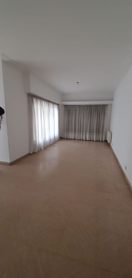 chalet solo uso comercial o profesional