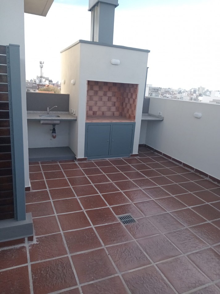 piso a estrenar 4 ambientes  cochera y terraza propia