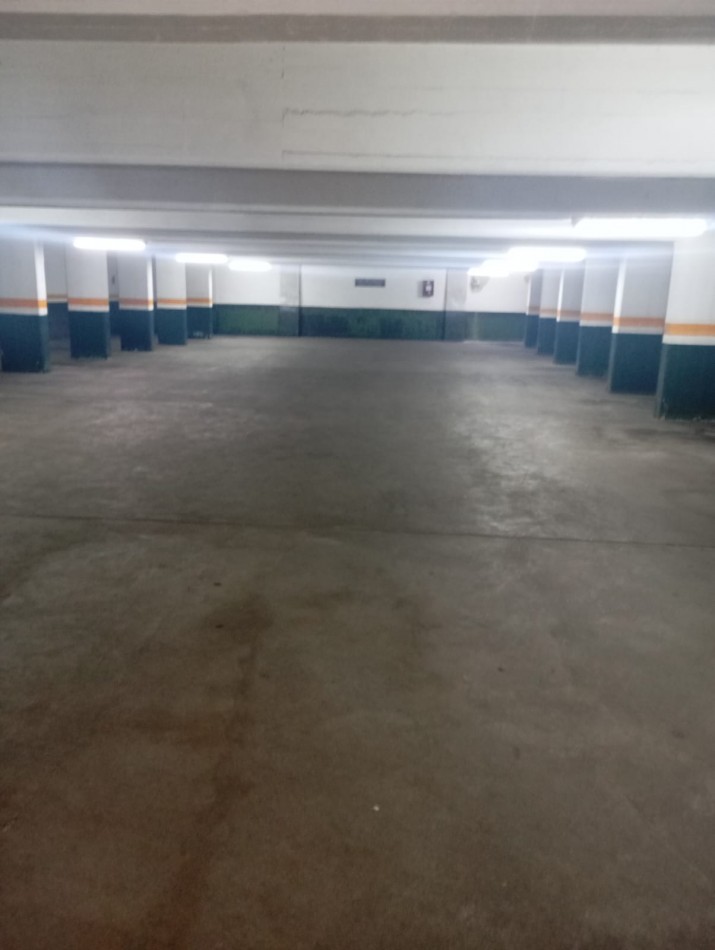 Depto. 3 amb con dependencia , con o sin cochera y MUEBLES