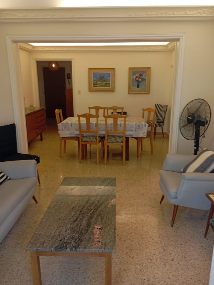 Depto. 3 amb con dependencia , con o sin cochera y MUEBLES