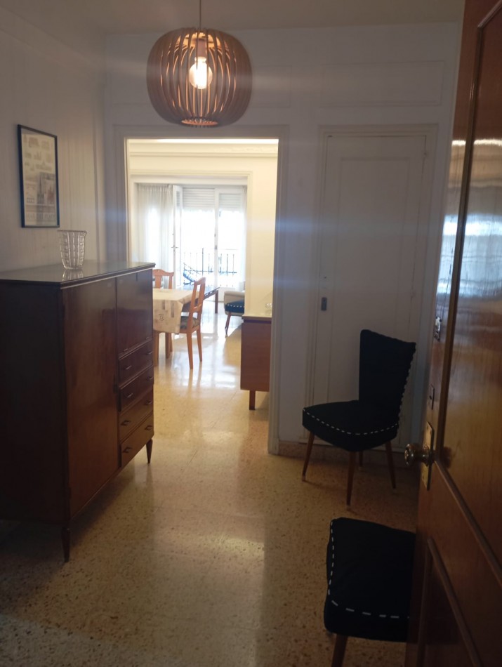 Depto. 3 amb con dependencia , con o sin cochera y MUEBLES