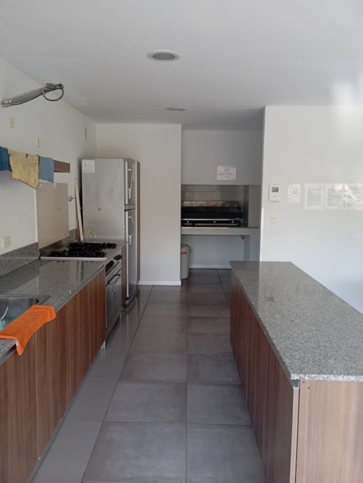 departamento 2 amb con cochera alquiler 24 meses . sin muebles garantia propietaria y referencias comerciales