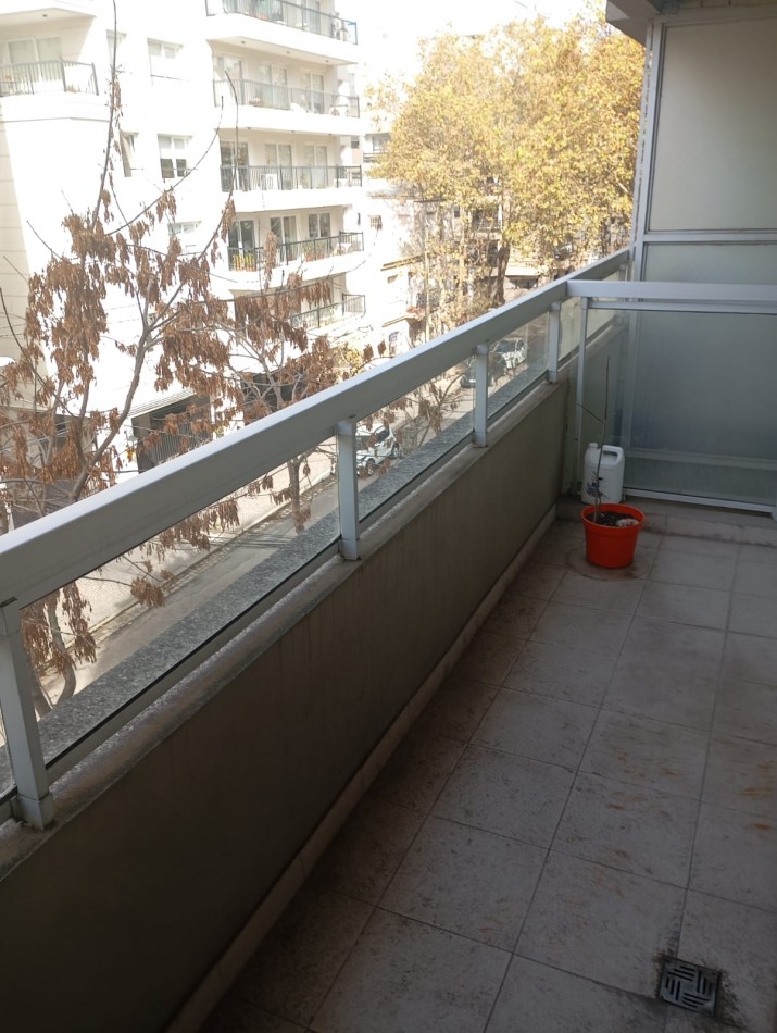 departamento 2 amb con cochera alquiler 24 meses . sin muebles garantia propietaria y referencias comerciales