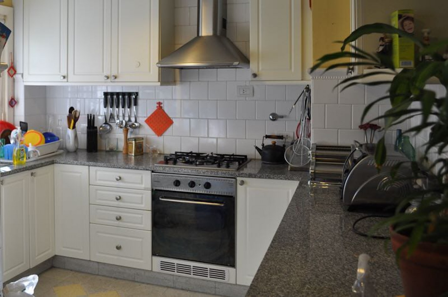 Chalet de estilo solido y con amplios ambientes