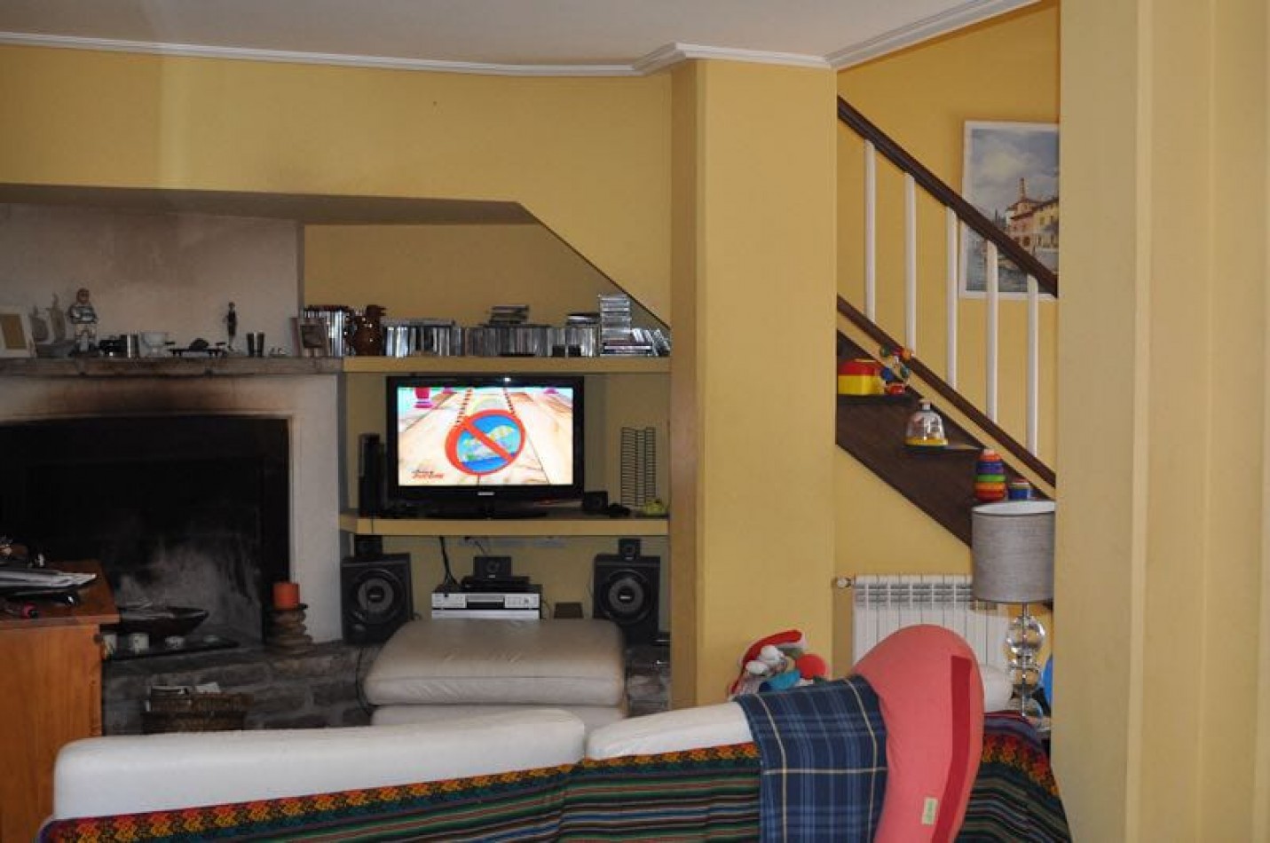 Chalet de estilo solido y con amplios ambientes