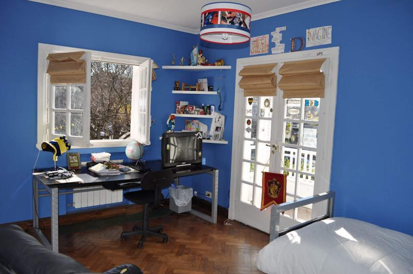 Chalet de estilo solido y con amplios ambientes