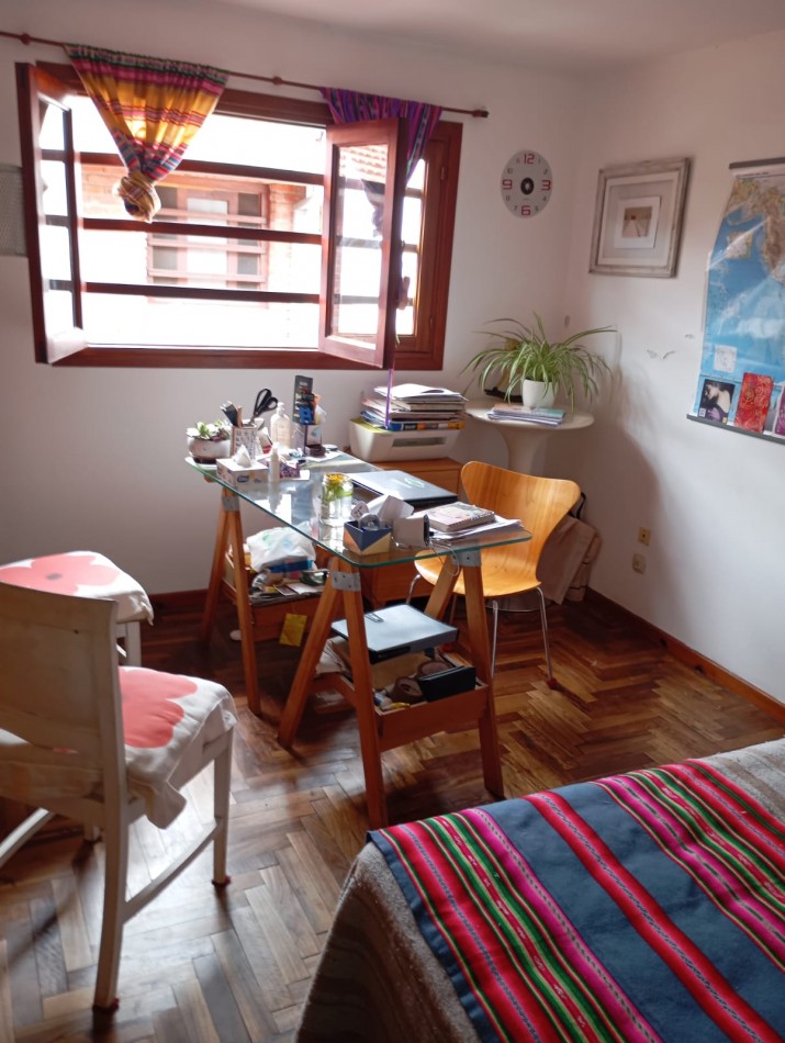 Departamento 3 ambientes , a la calle , sin expensas , uso familiar y /o profesional , piso 1 por escalera , entrada independiente ,  sin muebles