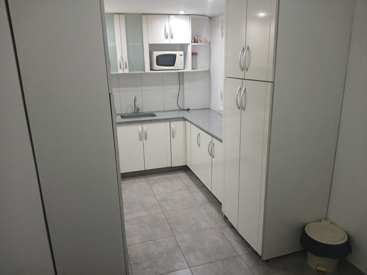 3 ambientes a la calle , reciclado x dueño , 2 baños