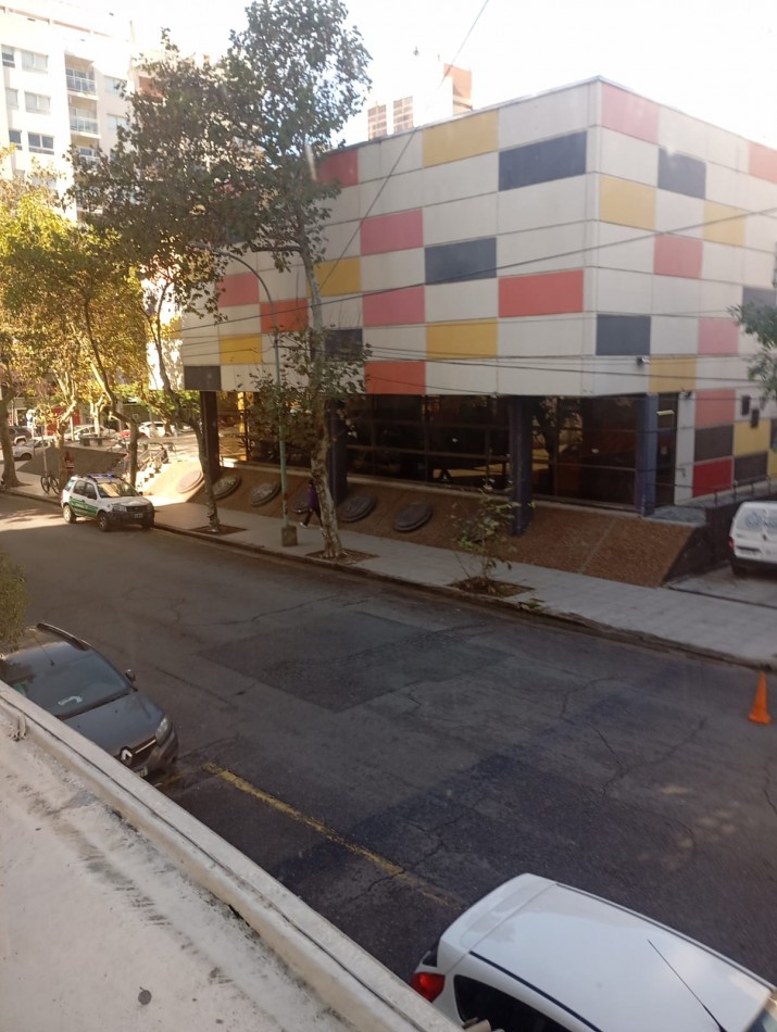 Oficina uso profesional/comercial x 24 meses  en alquiler 