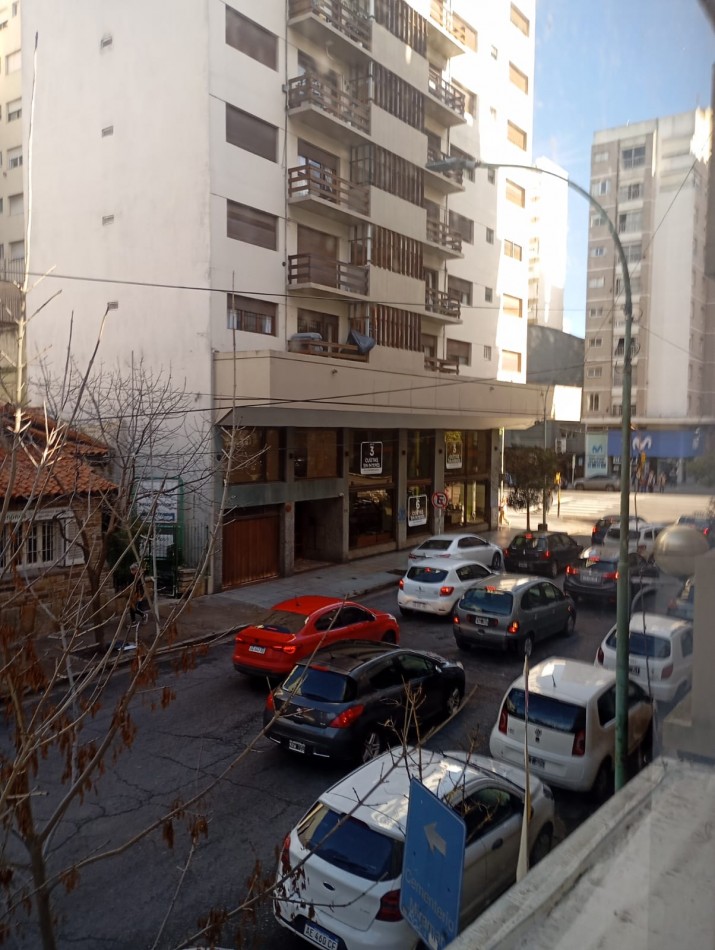 Oficina uso profesional/comercial x 24 meses  en alquiler 