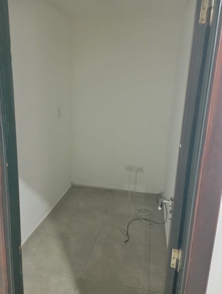 local  uso profesional/consultorios  24 MESES