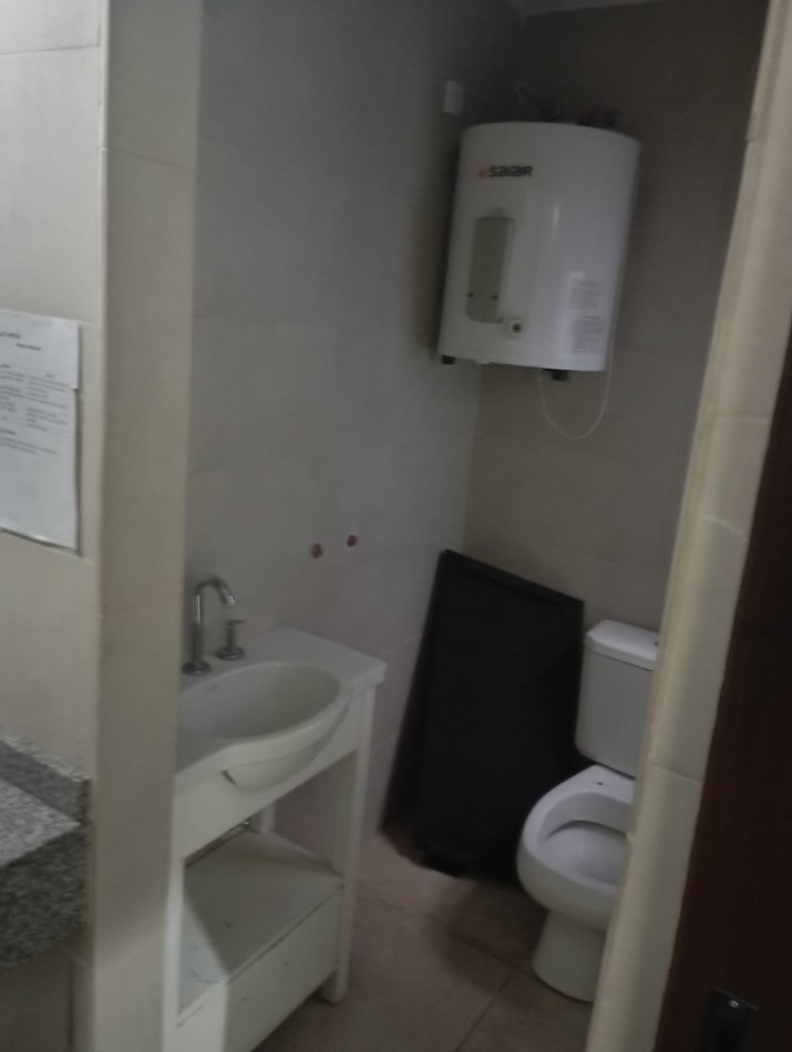 local  uso profesional/consultorios  24 MESES