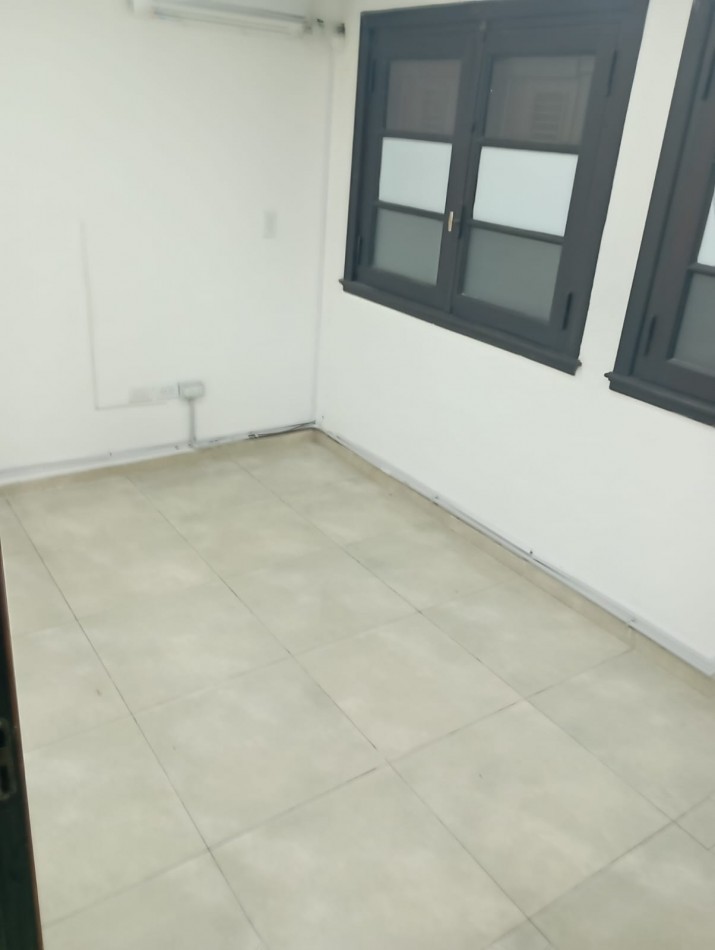 local  uso profesional/consultorios  24 MESES