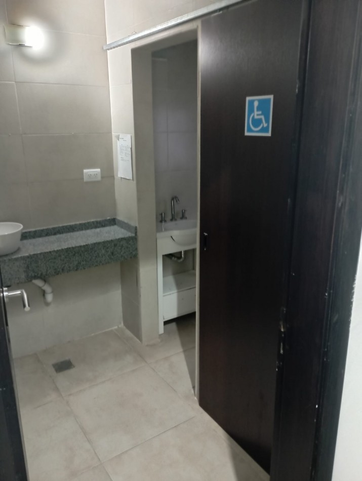 local  uso profesional/consultorios  24 MESES