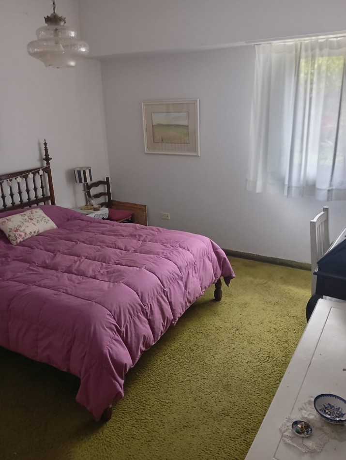 Chalet planta baja sobre lote de 10 x 33