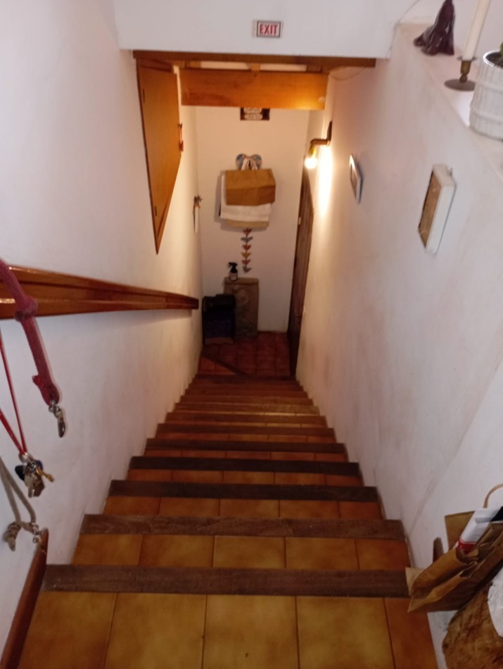 P.H. 3 ambientes , a la calle , sin expensas , uso familiar y /o profesional , piso 1 por escalera , entrada independiente ,  sin muebles